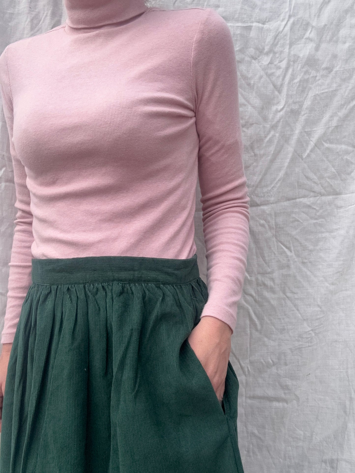 100% RECYCLED COTTON - ANOUK RUFFLE PINAFORE/SKIRT CORDUROY FOREST GREEN