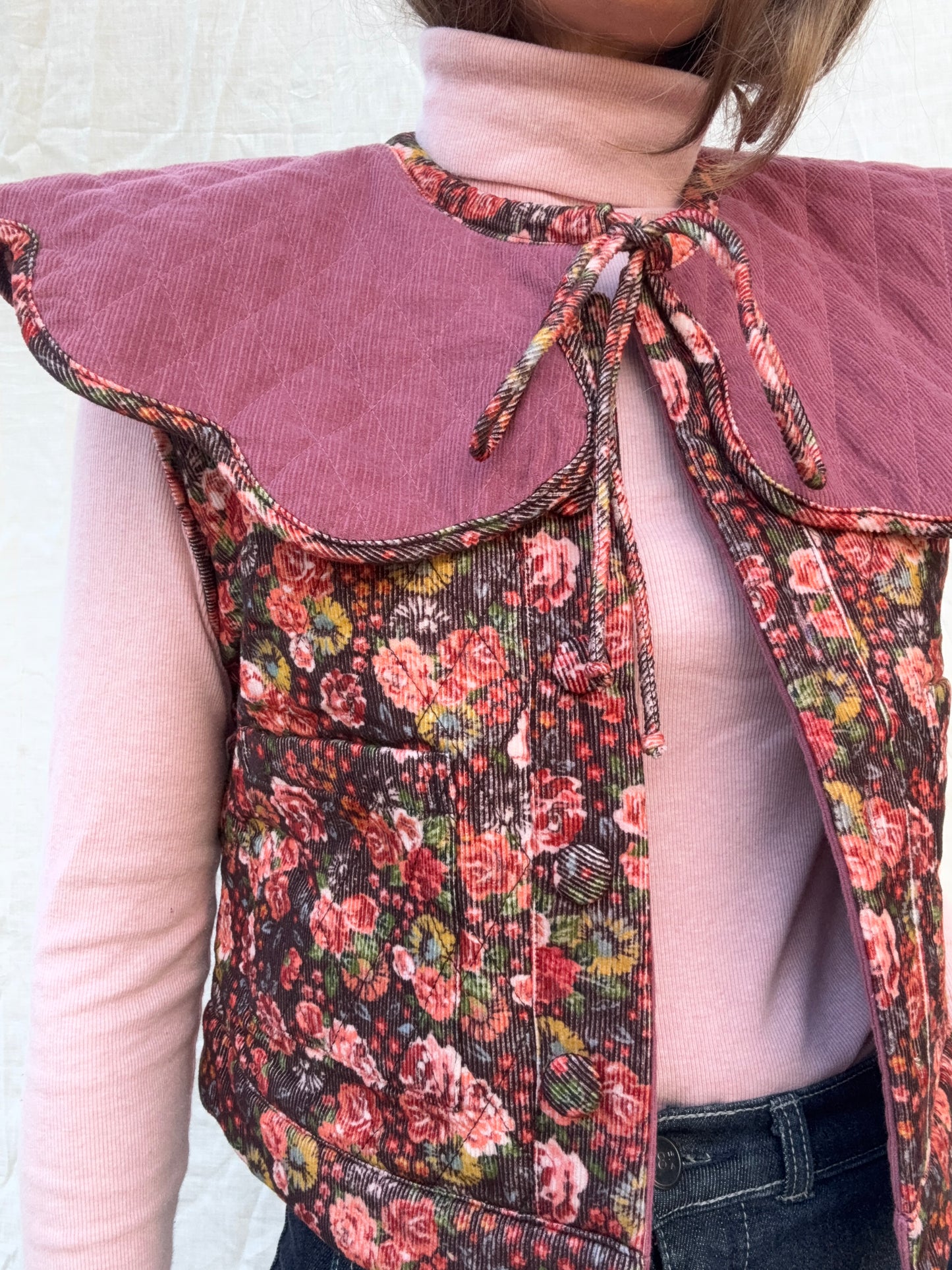 PREORDER - 100% RECYCLED COTTON CORDUROY - PEMBROKE CROP REVERSIBLE QUILTED JACKET/VEST FLORAL