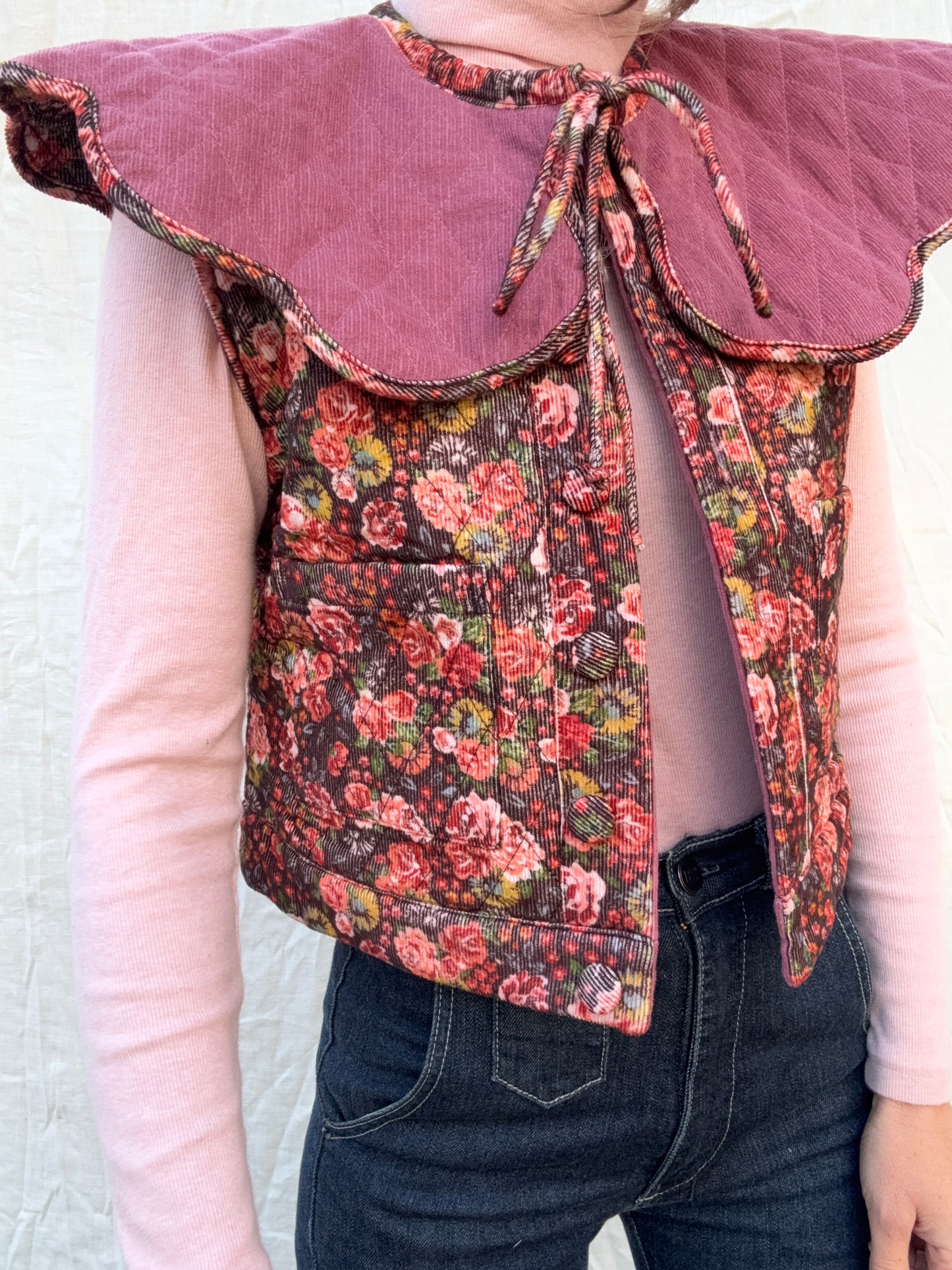 PREORDER - 100% RECYCLED COTTON CORDUROY - PEMBROKE CROP REVERSIBLE QUILTED JACKET/VEST FLORAL