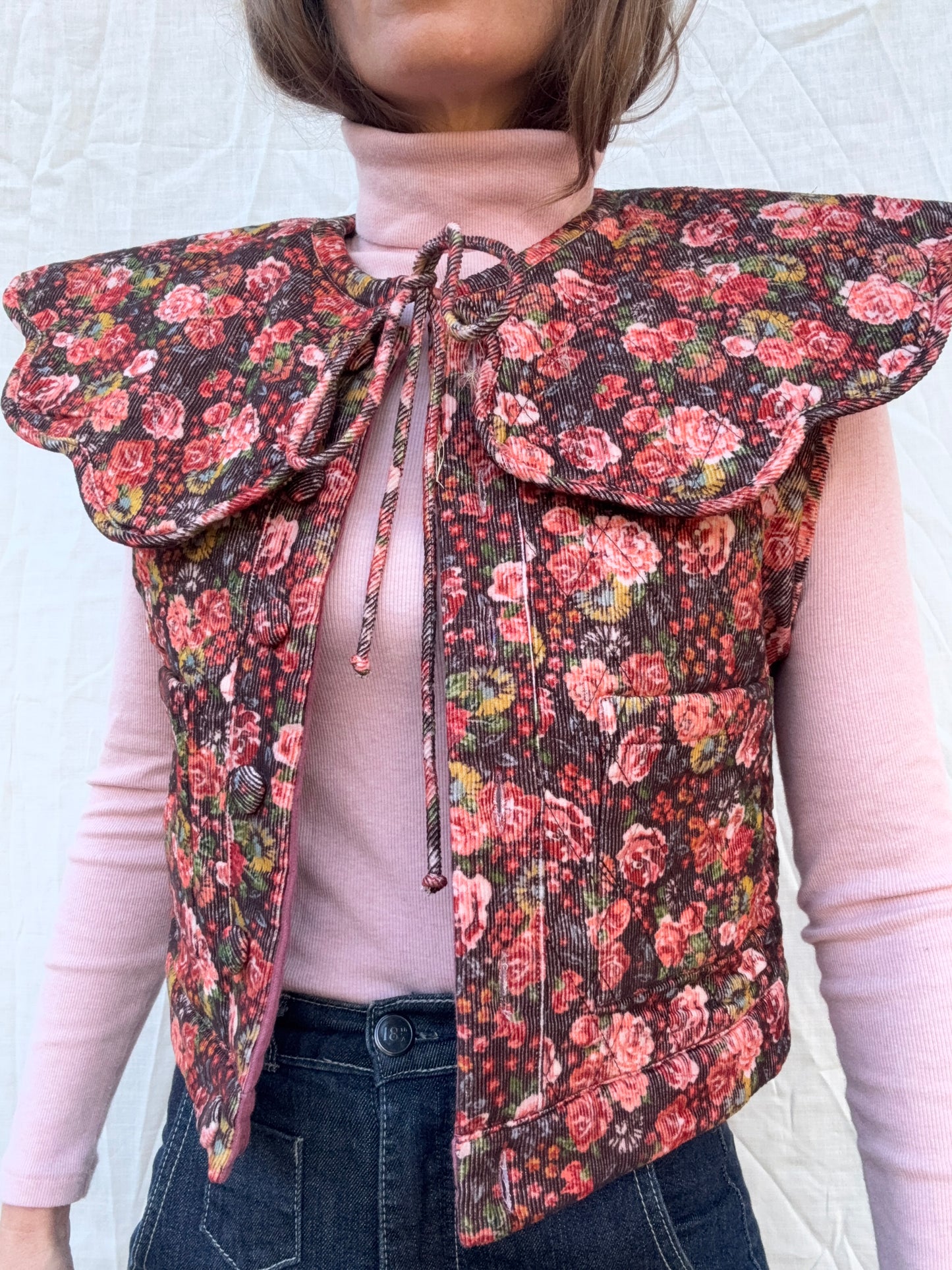 PREORDER - 100% RECYCLED COTTON CORDUROY - PEMBROKE CROP REVERSIBLE QUILTED JACKET/VEST FLORAL
