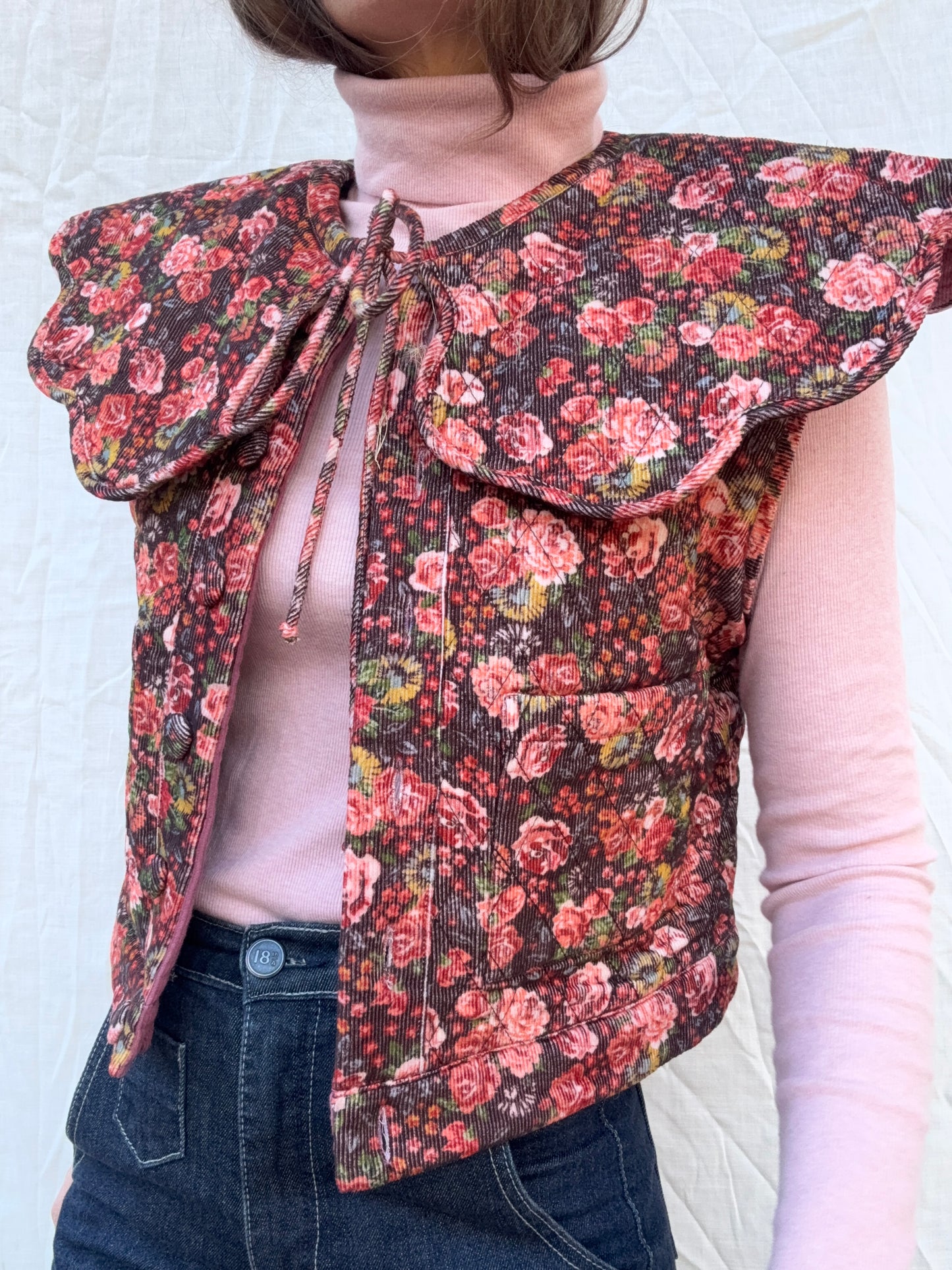 PREORDER - 100% RECYCLED COTTON CORDUROY - PEMBROKE CROP REVERSIBLE QUILTED JACKET/VEST FLORAL