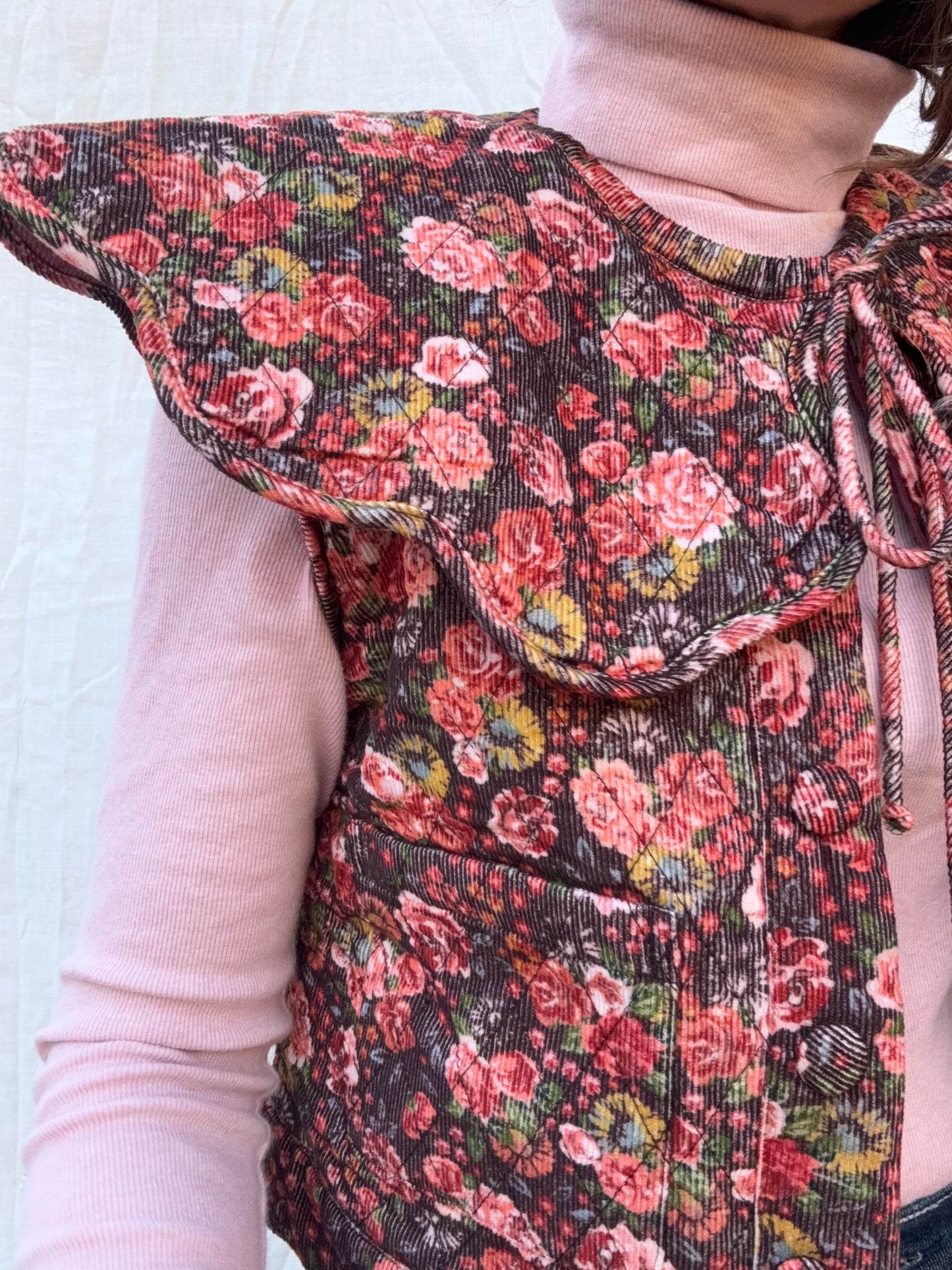 PREORDER - 100% RECYCLED COTTON CORDUROY - PEMBROKE CROP REVERSIBLE QUILTED JACKET/VEST FLORAL