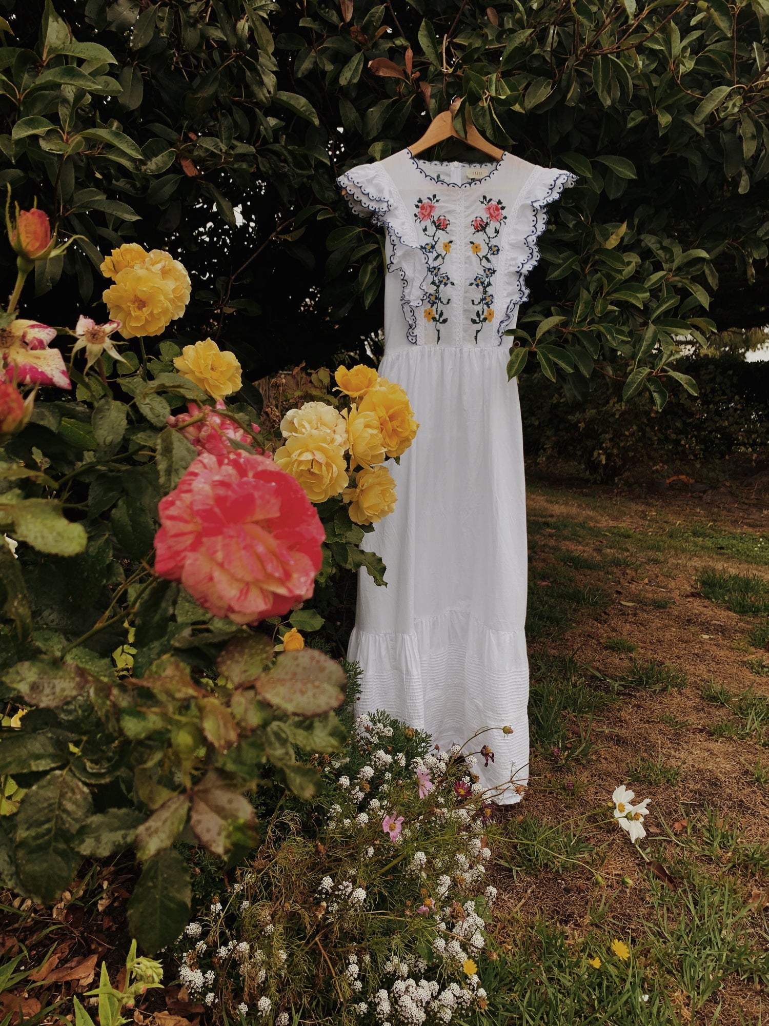 DRESSES