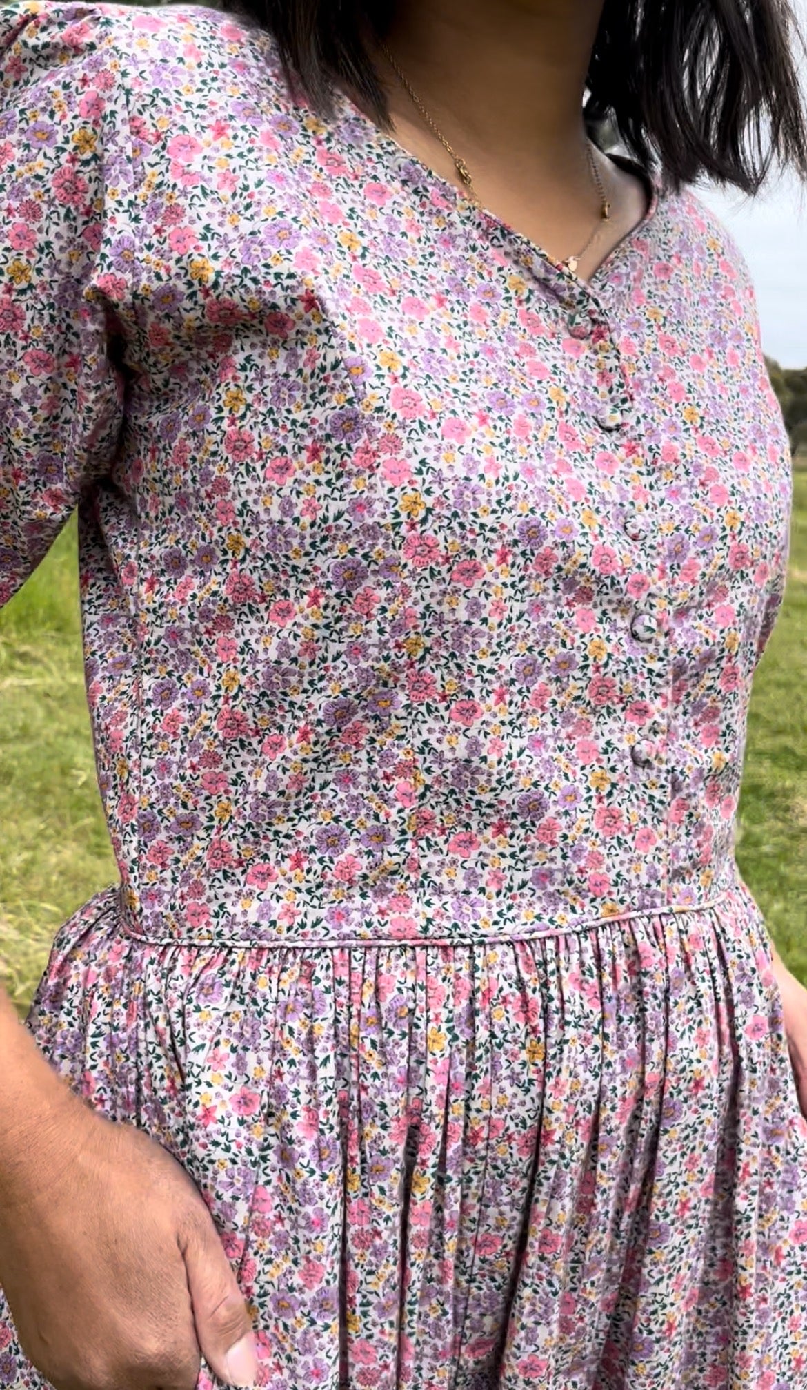 PRELOVED - 100% RECYCLED COTTON - - SOPHIE DRESS LILAC FLORAL SMALL