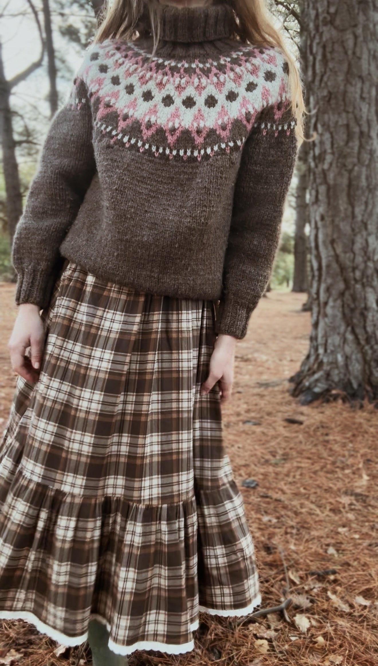 VINTAGE HANDMADE BROWN WOOL FAIRISLE JUMPER S-XL