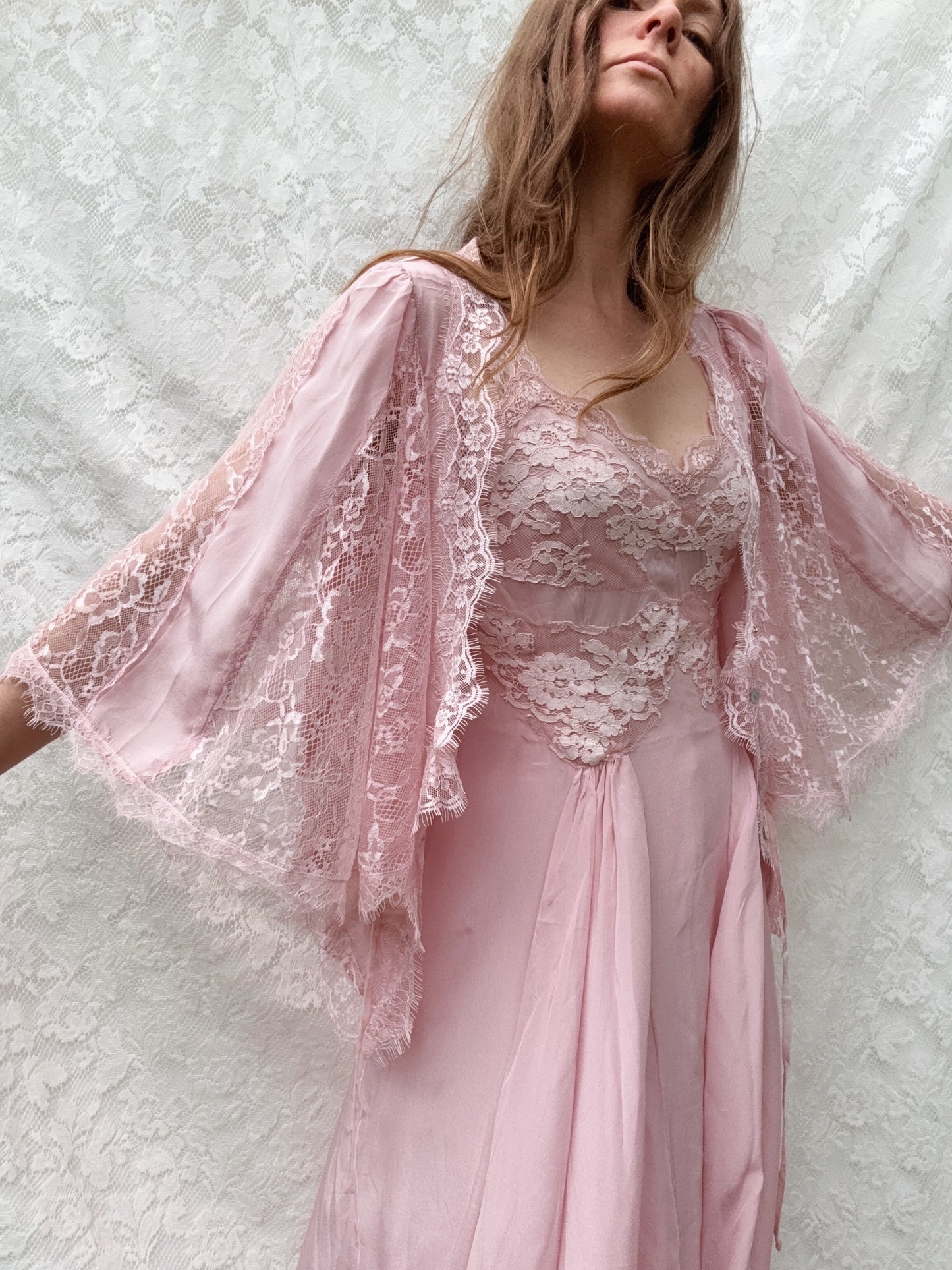 AURORA SILK & LACE DRESS - PASTEL PINK