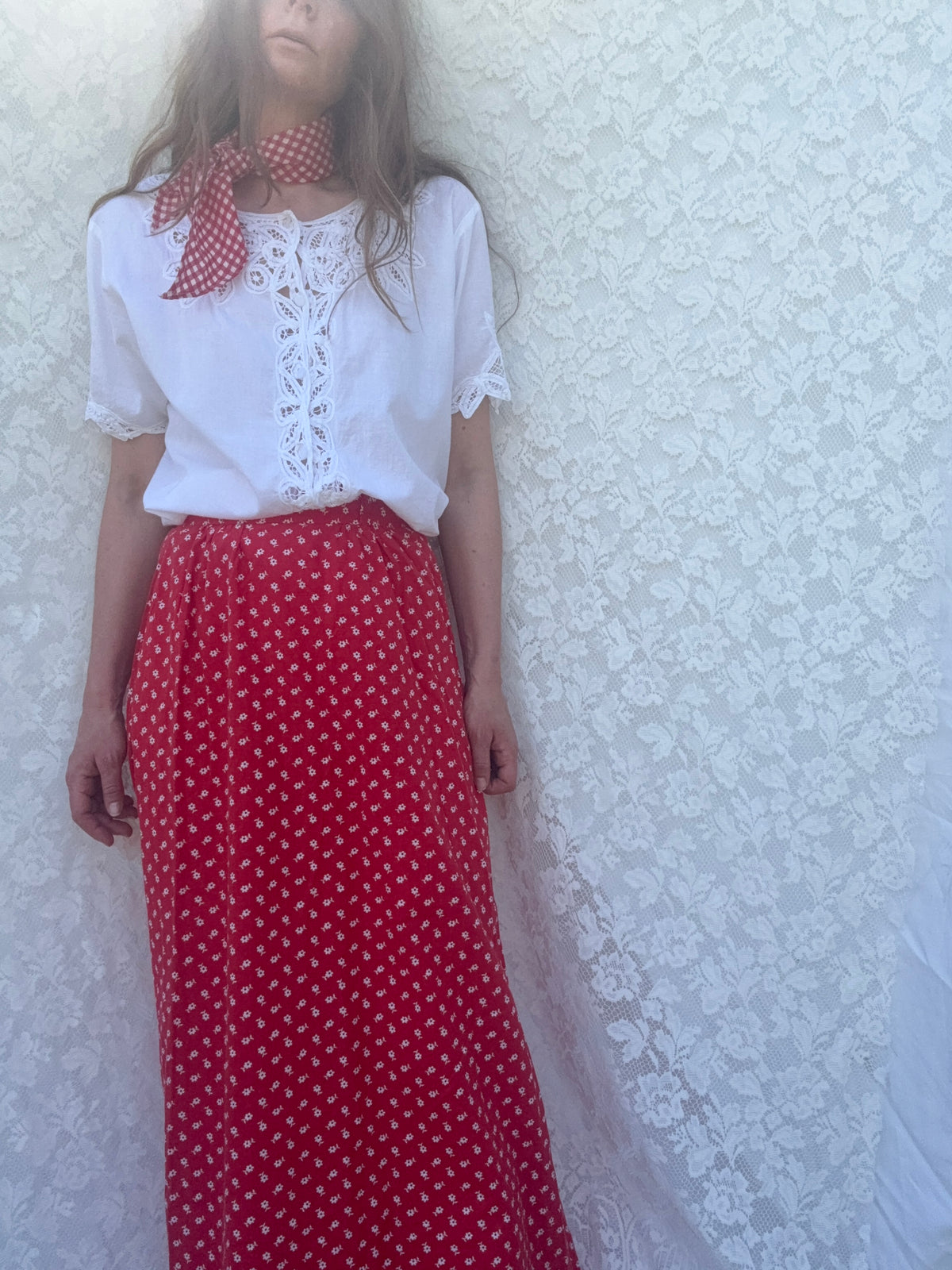 VINTAGE RED FLORAL SKIRT SIZE XXS/6