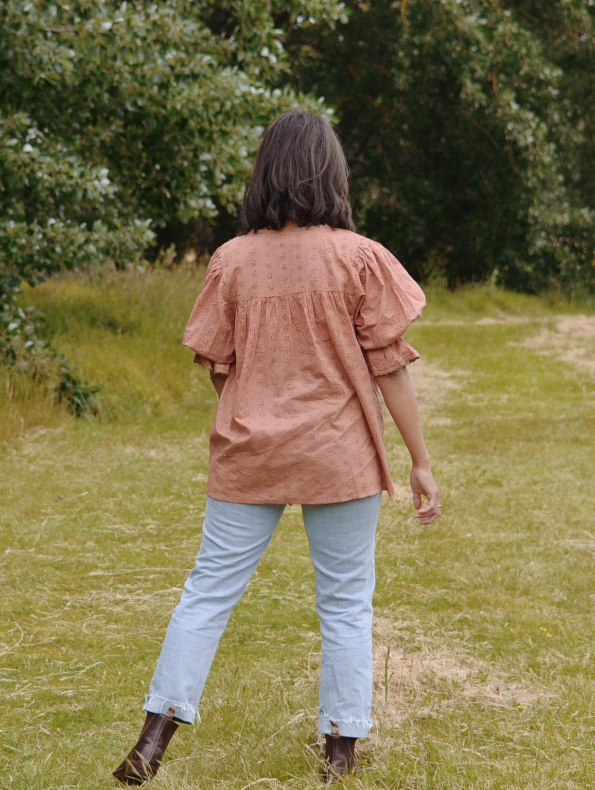 PRELOVED - 100% RECYCLED COTTON - MORNING SONG HAND SMOCKED BLOUSE ANTIQUE BROWN