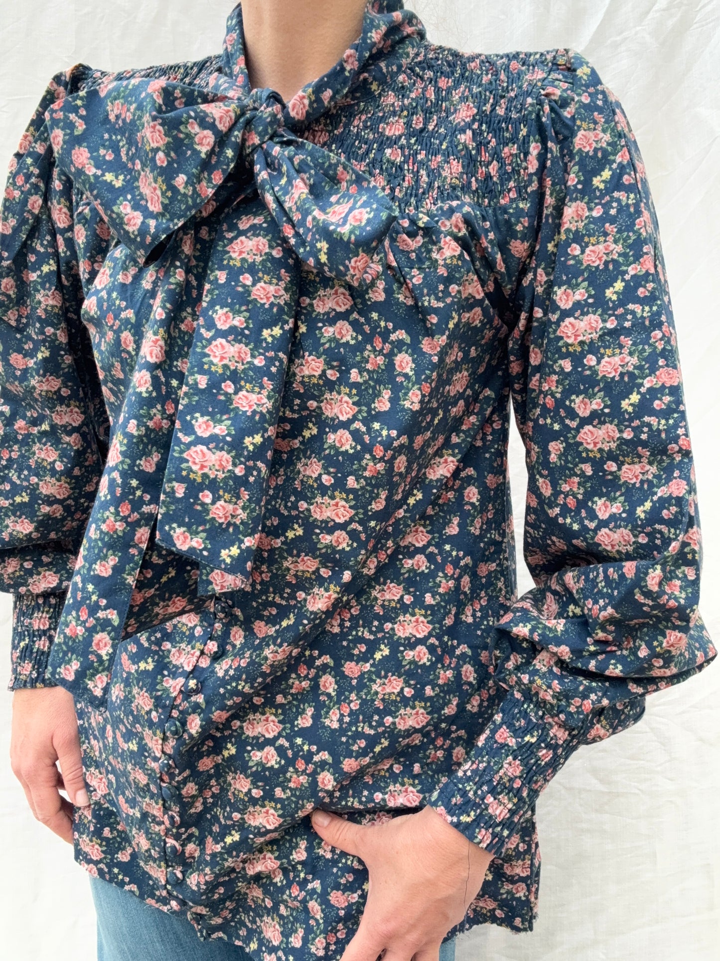 100% RECYCLED COTTON - CLOTHILDE BLOUSE NAVY FLORAL