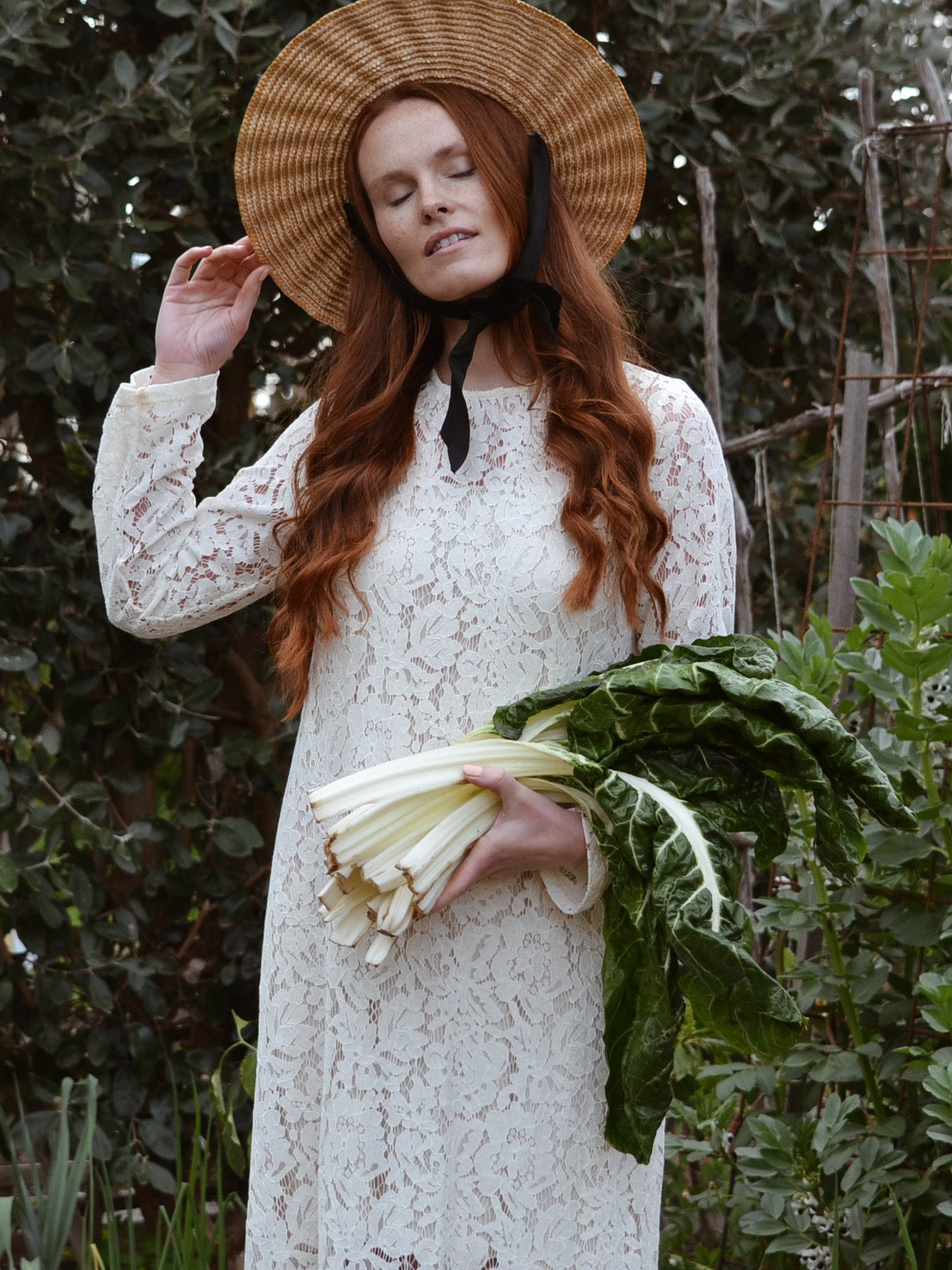 REWORKED - LACE DRESS SIZE 8-10