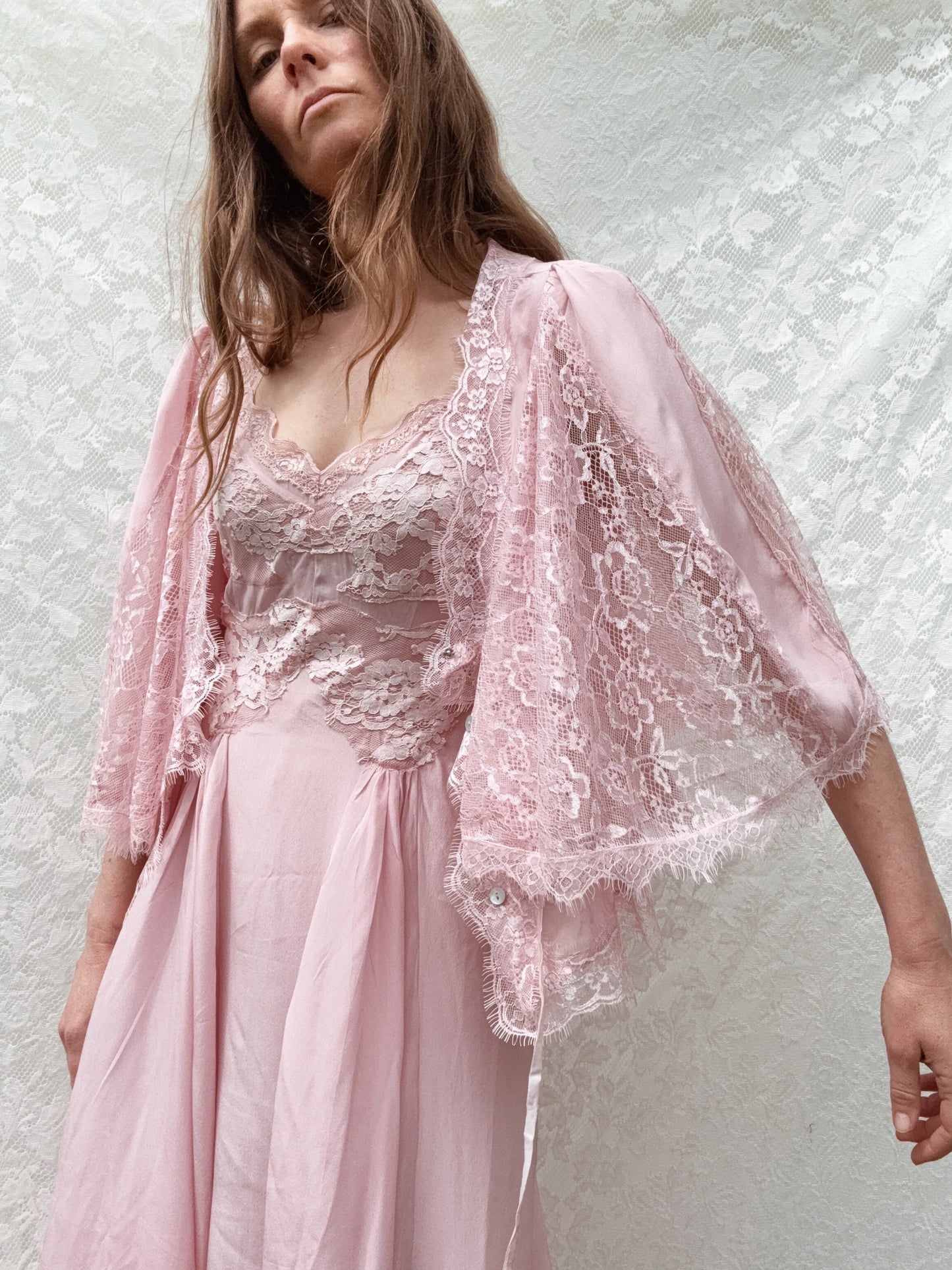 AURORA SILK & LACE DRESS - PASTEL PINK
