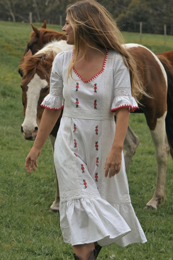 100% COTTON - FOLKLORE EMBROIDERED DRESS