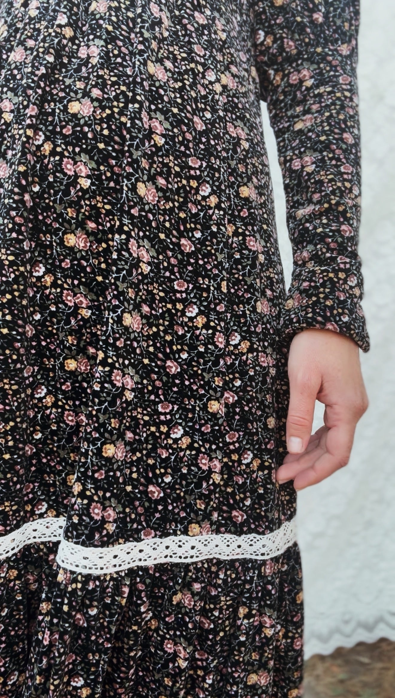 VINTAGE 1970’S VELVETEEN FLORAL PRAIRIE DRESS XXS