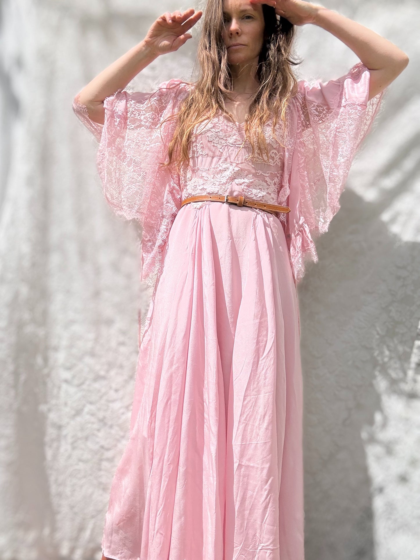 AURORA SILK & LACE DRESS - PASTEL PINK