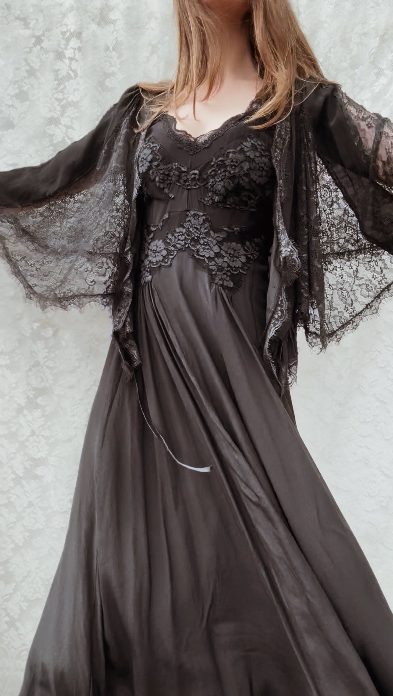 PREORDER AURORA SILK & LACE DRESS - BLACK