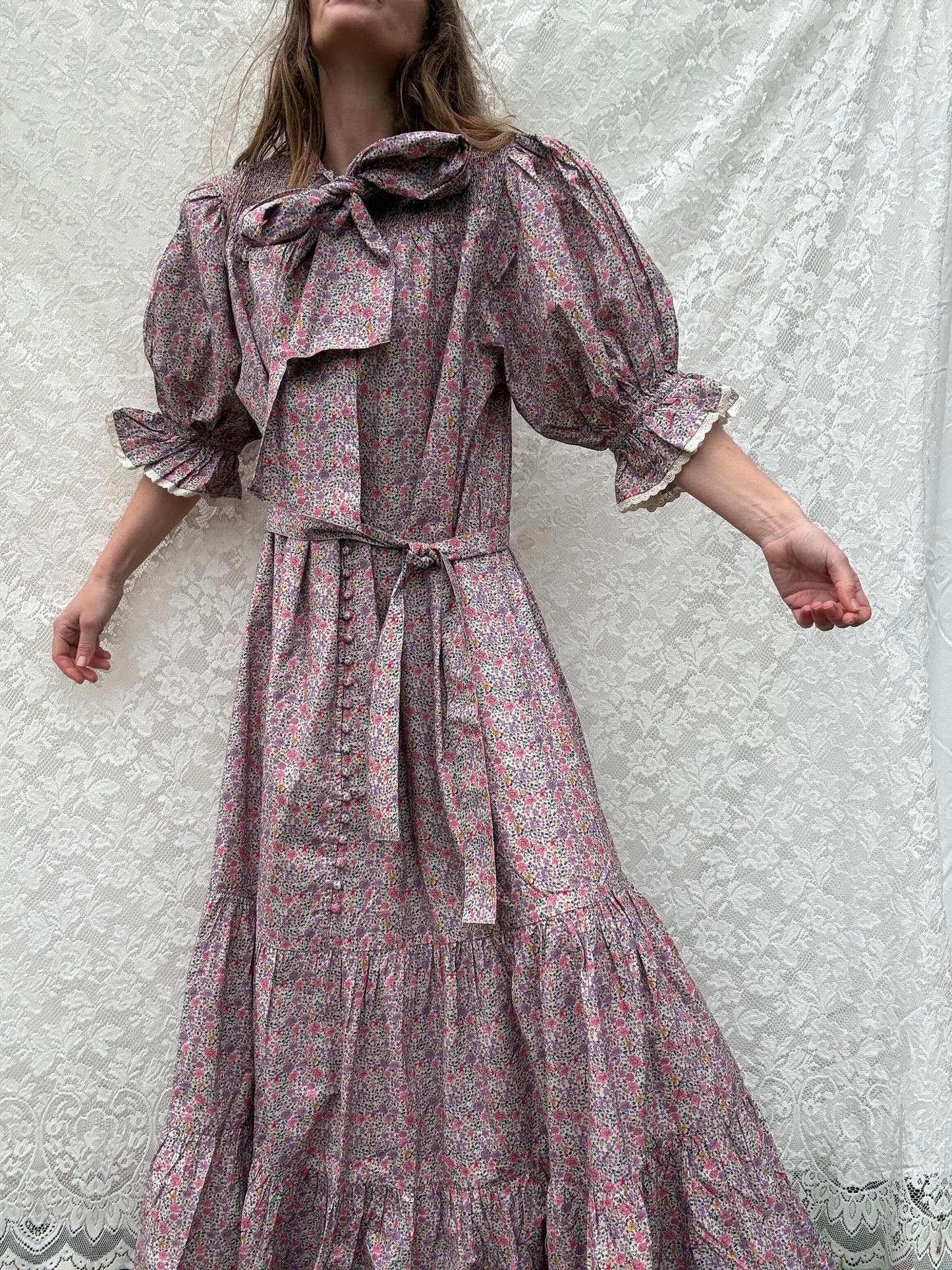 PRELOVED 100% RECYCLED COTTON - FLEUR MAXI DRESS PUSSY BOW LILAC FLORAL XXL
