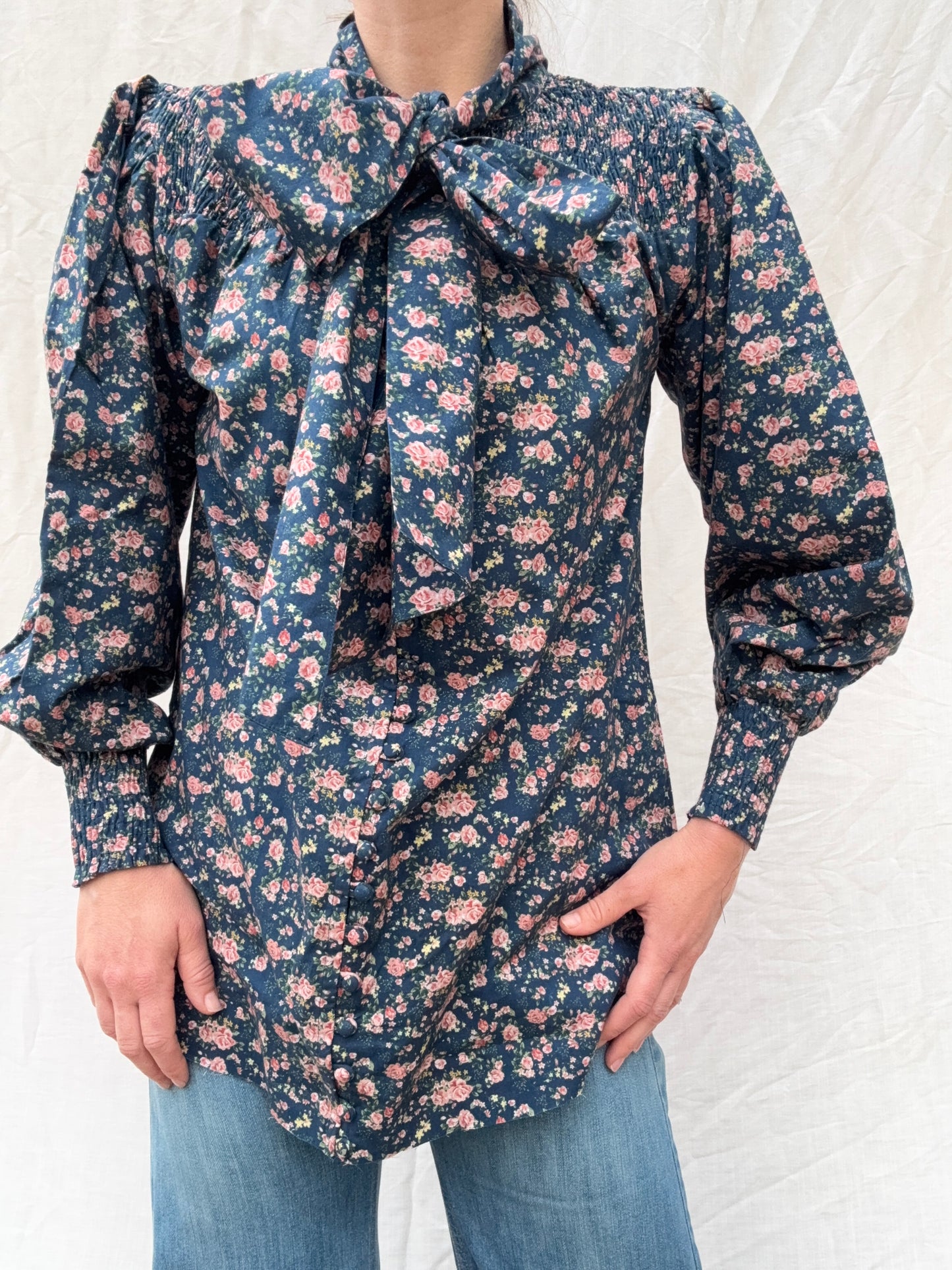 100% RECYCLED COTTON - CLOTHILDE BLOUSE NAVY FLORAL