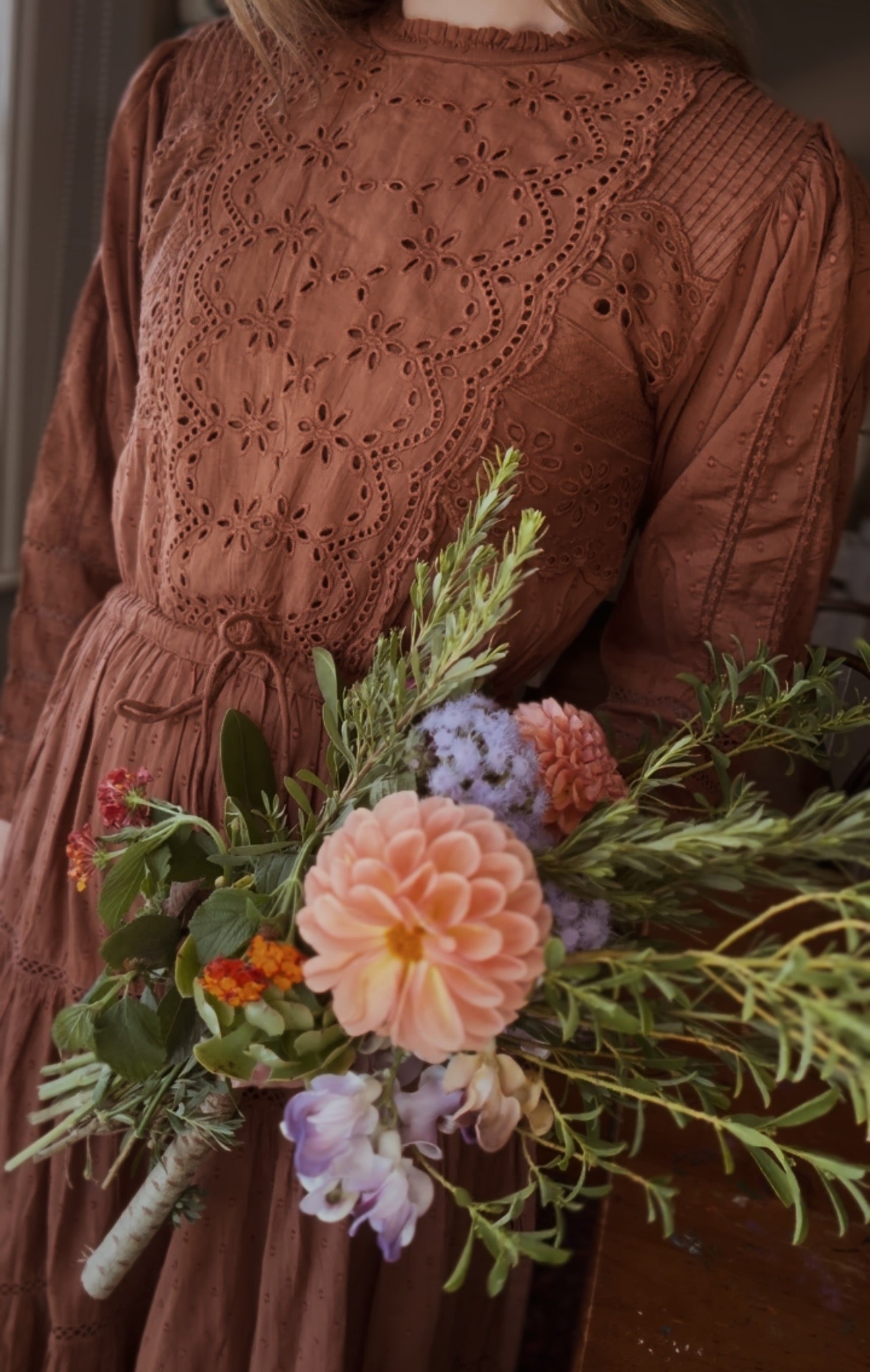 SAINSBURY COTTON LACE DRESS RUST