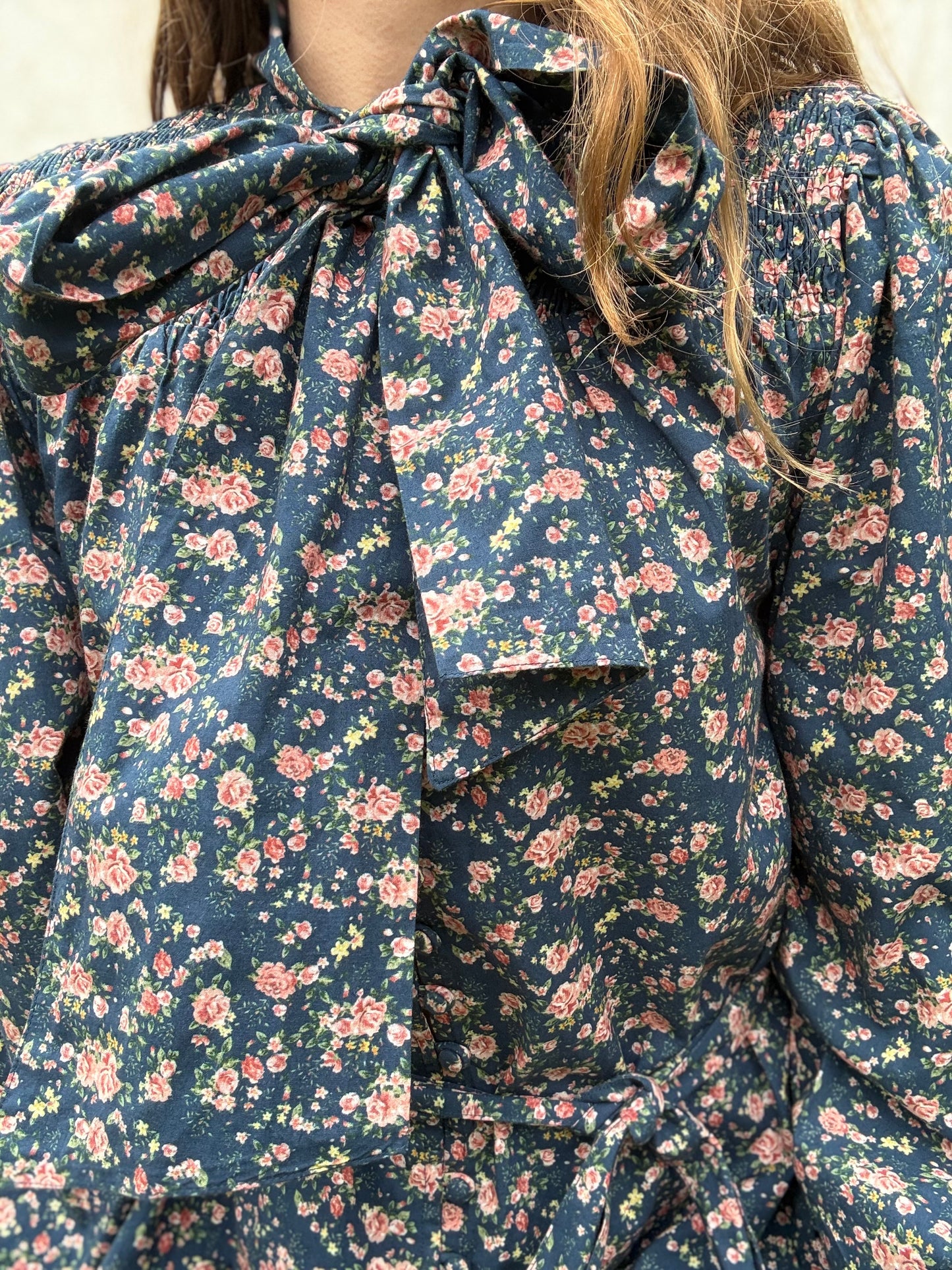 PRELOVED 100% RECYCLED COTTON - FLEUR MAXI DRESS PUSSY BOW VINTAGE NAVY FLORAL XS