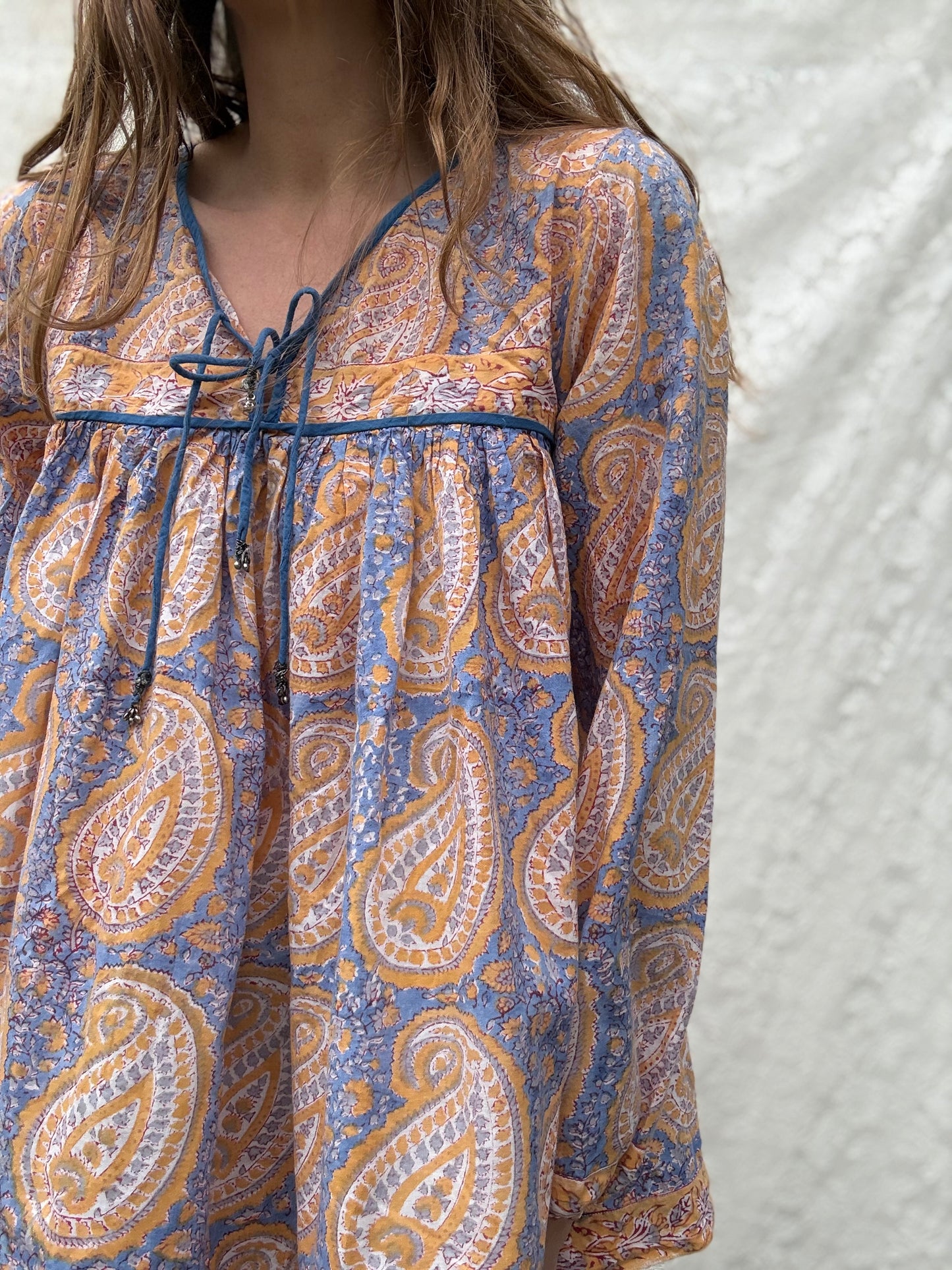 PRELOVED LENNON BLOUSE BLUE PAISLEY S/M