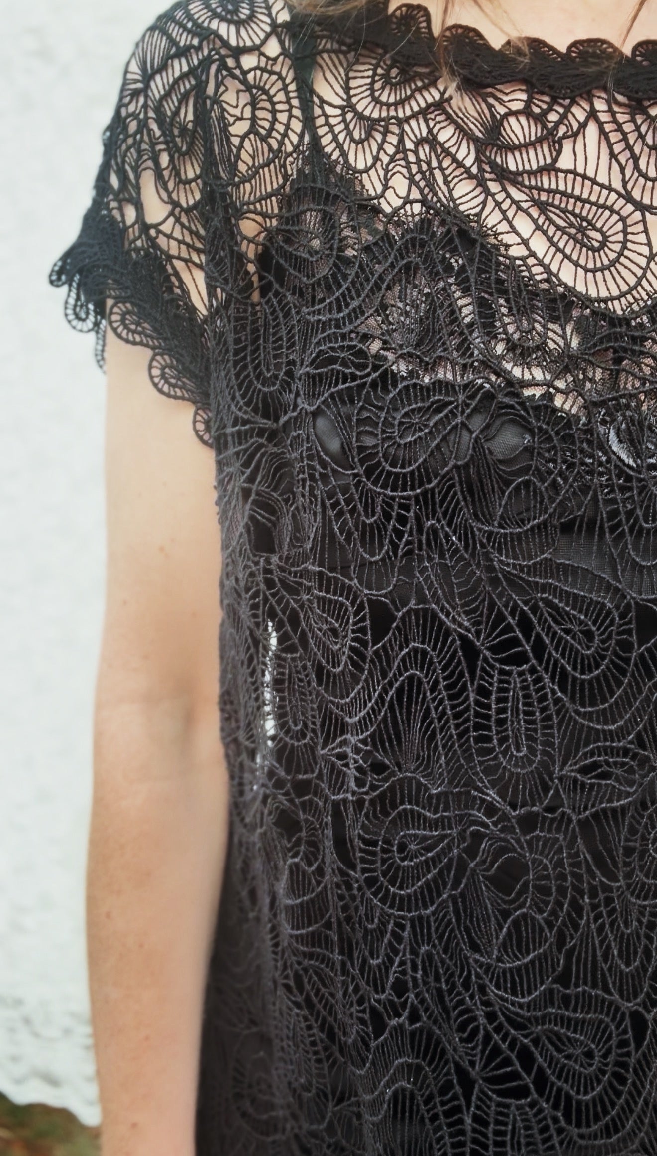 VINTAGE CROCHET LACE BLACK DRESS SMALL