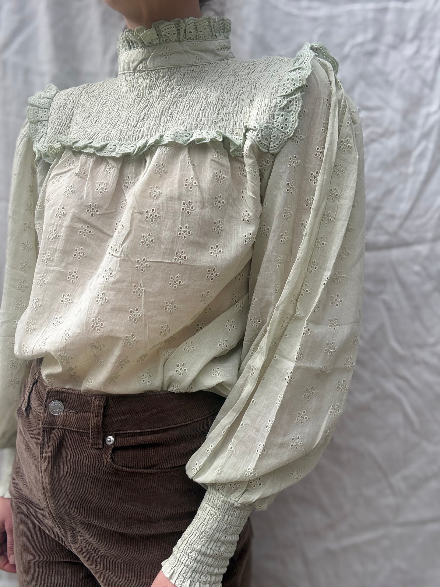 100% RECYCLED COTTON - BAMBI BLOUSE LIGHT MINT GREEN