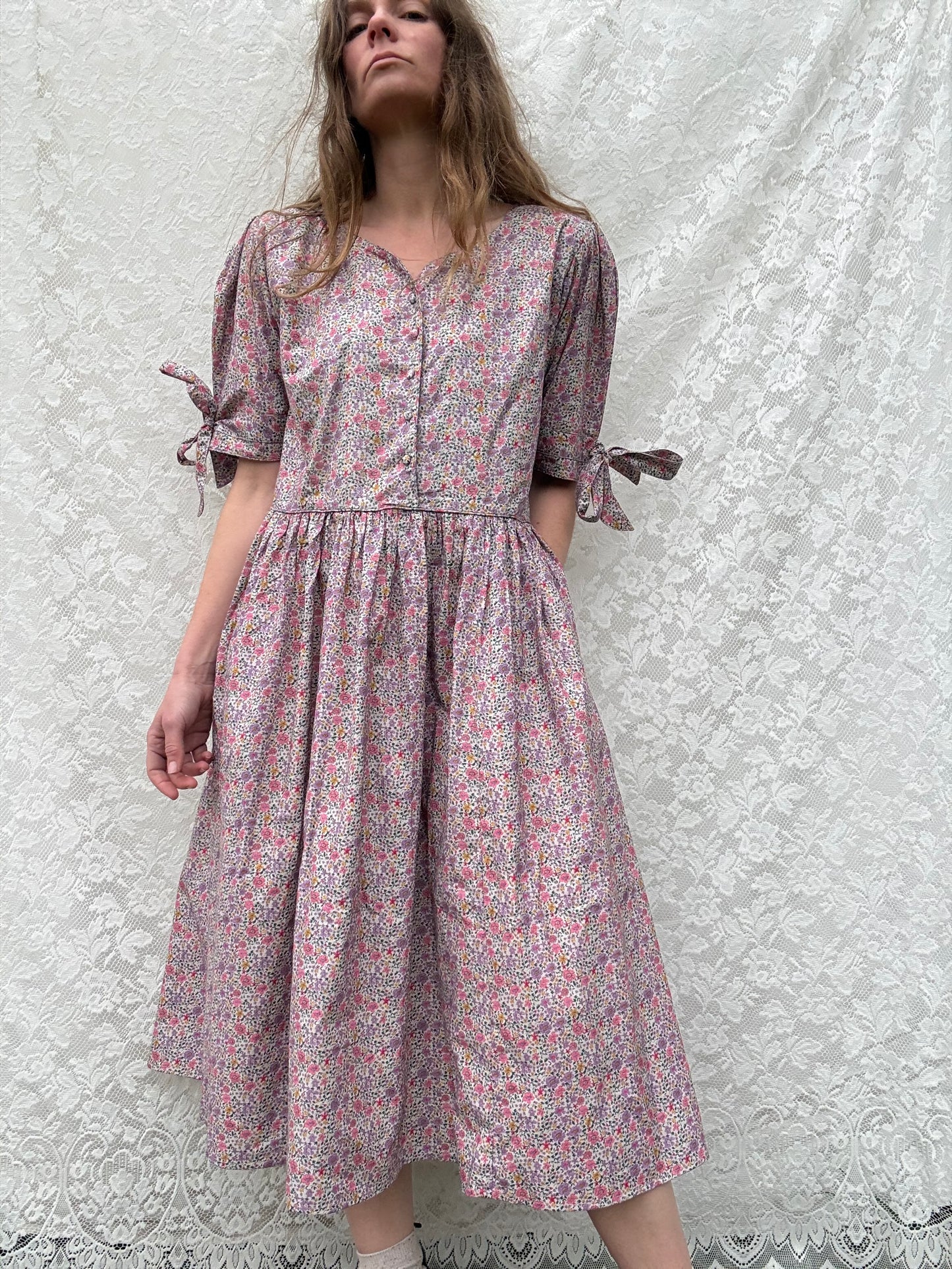 PRELOVED 100% RECYCLED COTTON - - SOPHIE DRESS LILAC FLORAL LARGE