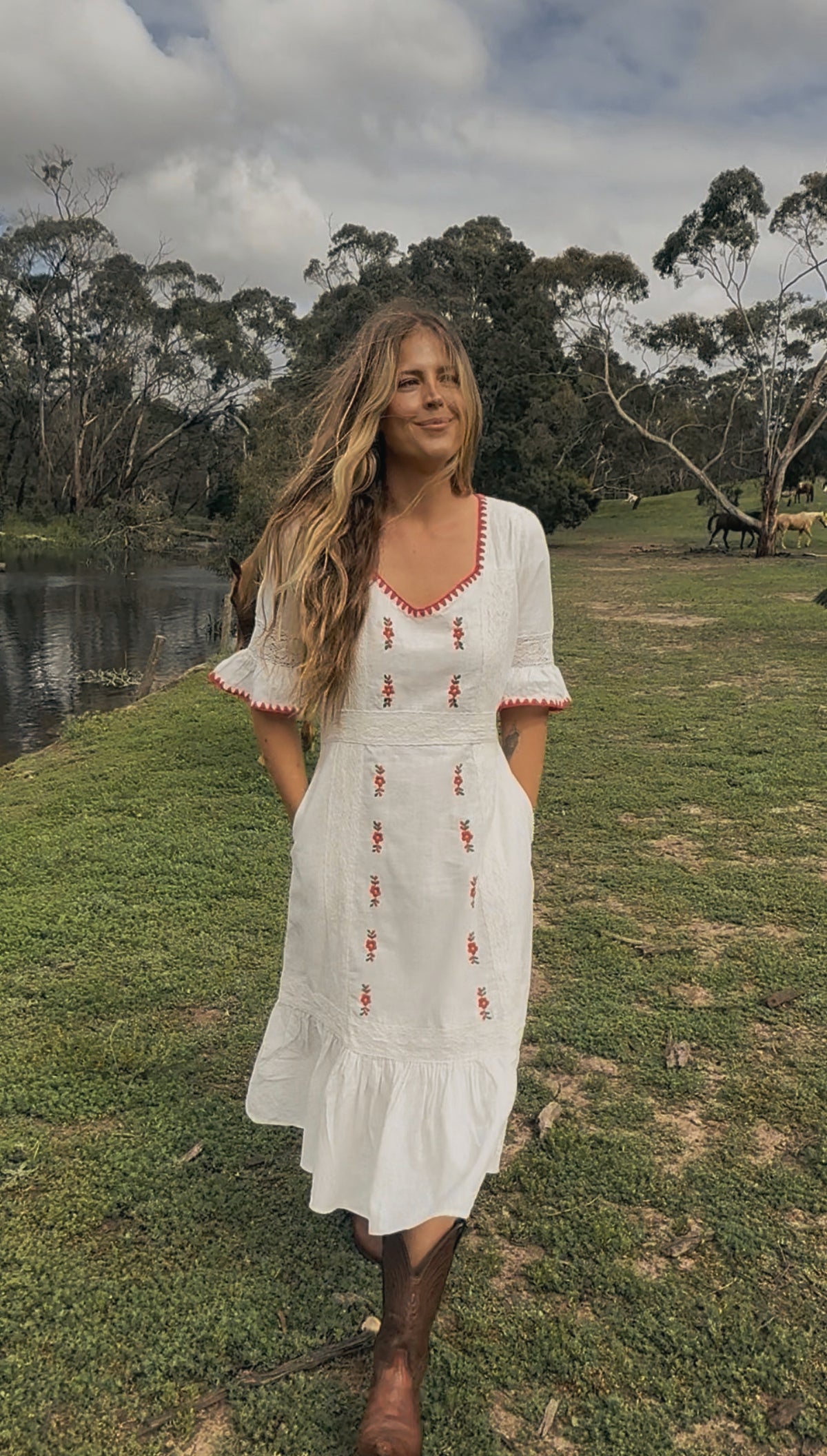 100% COTTON - FOLKLORE EMBROIDERED DRESS
