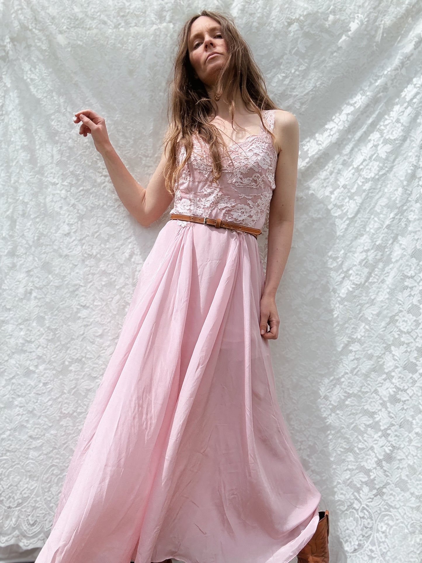 AURORA SILK & LACE DRESS - PASTEL PINK