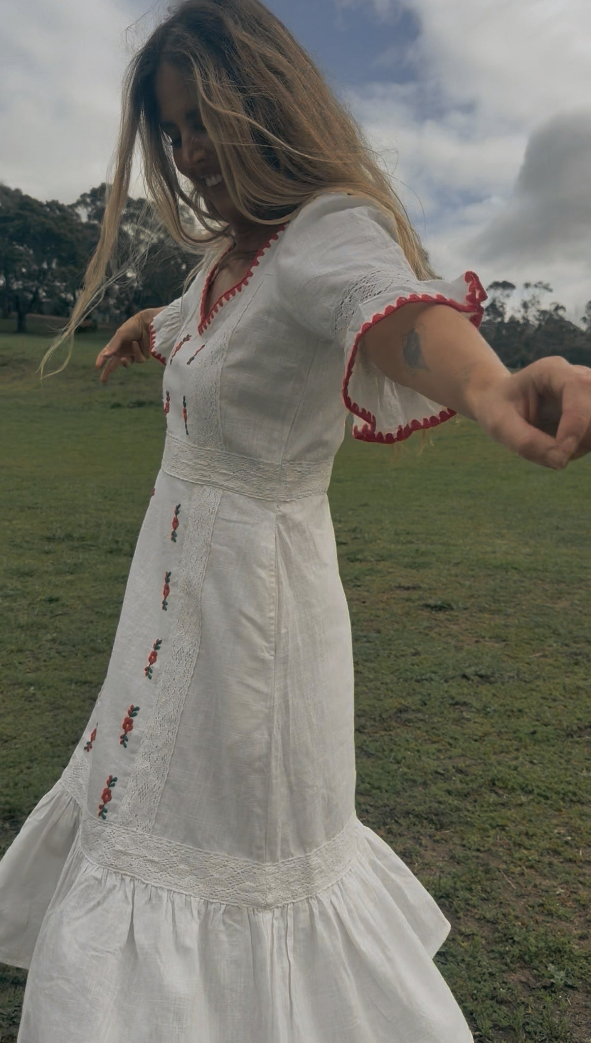 100% COTTON - FOLKLORE EMBROIDERED DRESS