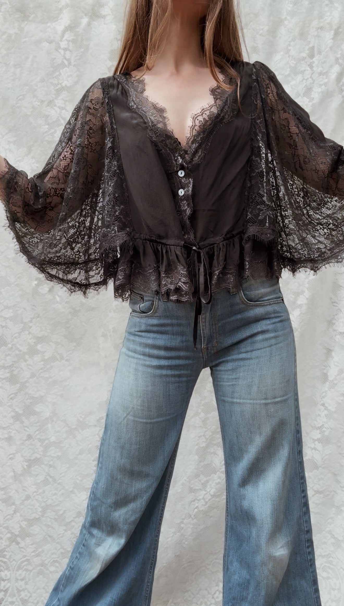 AMORET SILK CAPELET BLOUSE - BLACK