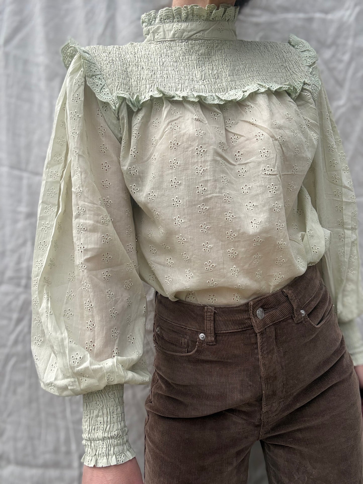 100% RECYCLED COTTON - BAMBI BLOUSE LIGHT MINT GREEN
