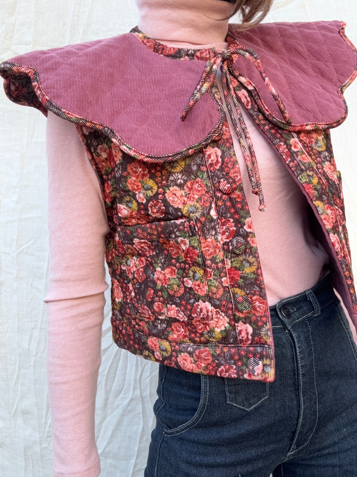 PREORDER - 100% RECYCLED COTTON CORDUROY - PEMBROKE CROP REVERSIBLE QUILTED JACKET/VEST FLORAL