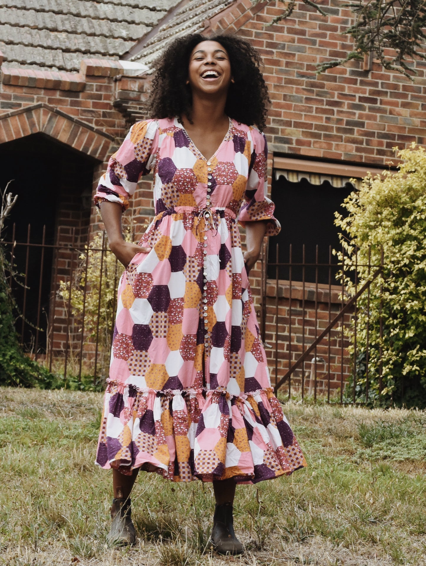 100% RECYCLED COTTON - MAÈLI HEXIE PATCHWORK PRINT HAND STITCHED NECKLINE