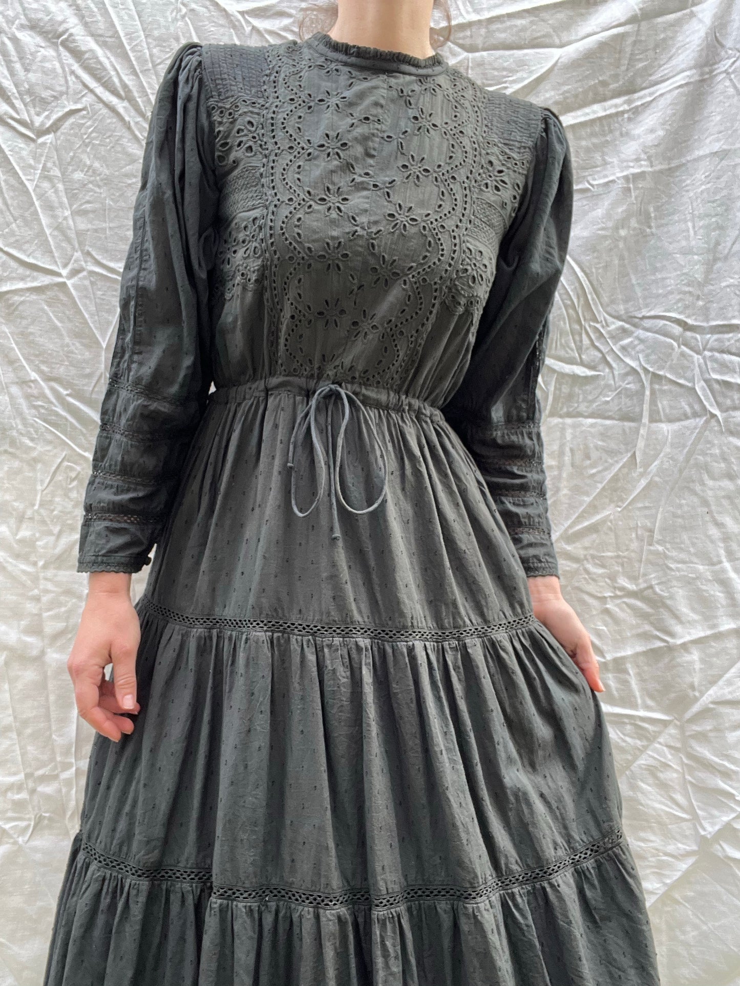 SAINSBURY COTTON LACE DRESS WASHED BLACK