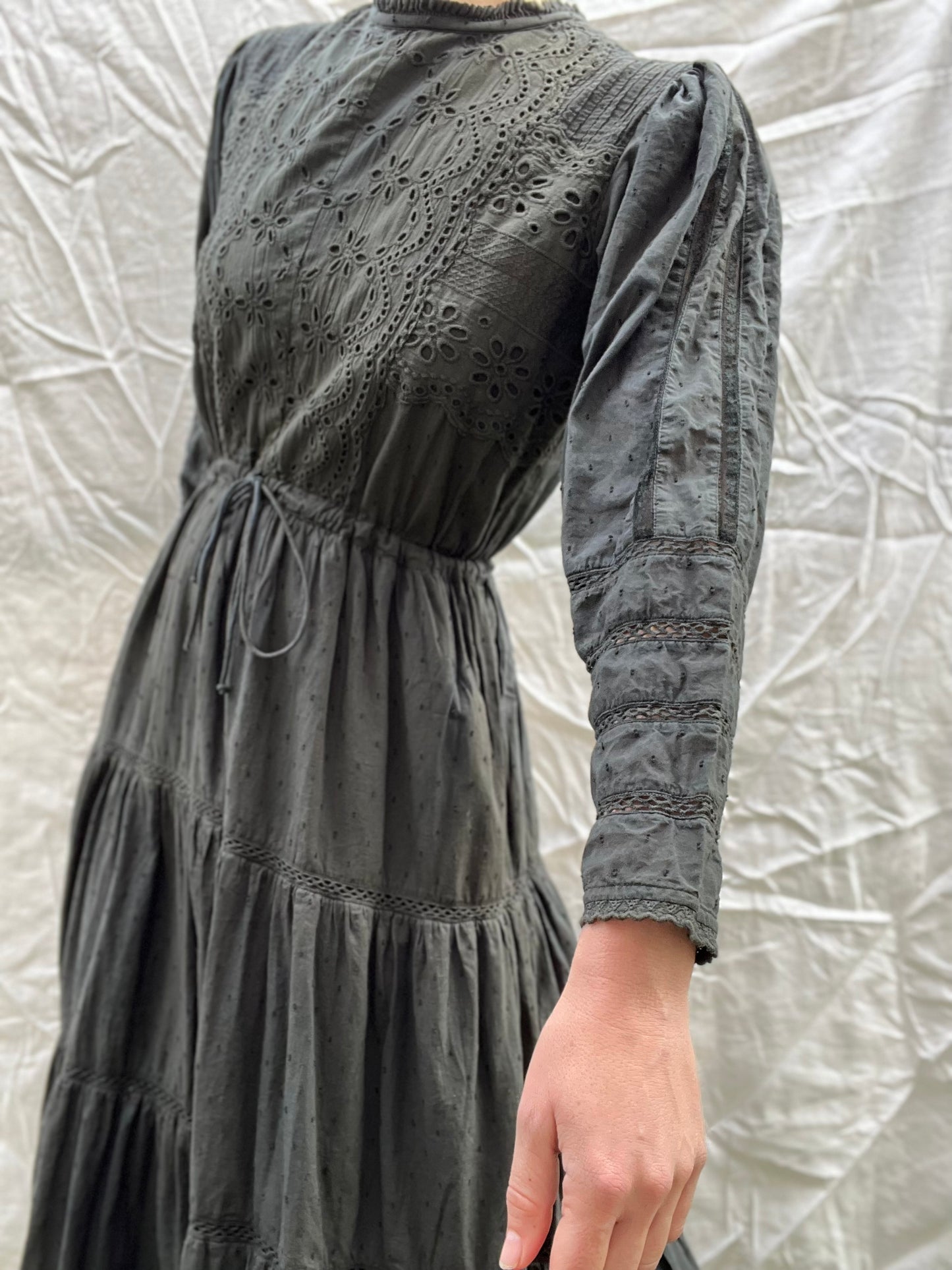 SAINSBURY COTTON LACE DRESS WASHED BLACK