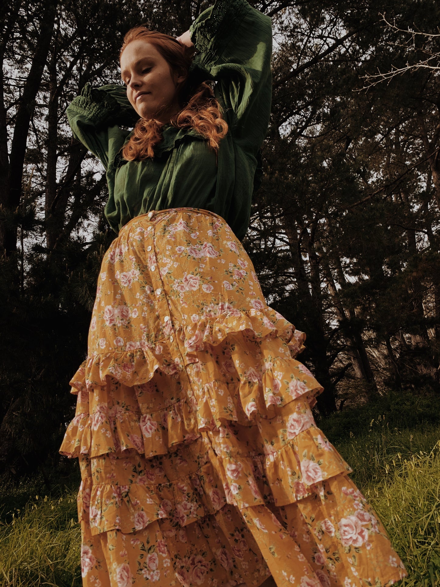 SECOND - POSEY RUFFLE SKIRT GOLD ROSE FLORAL