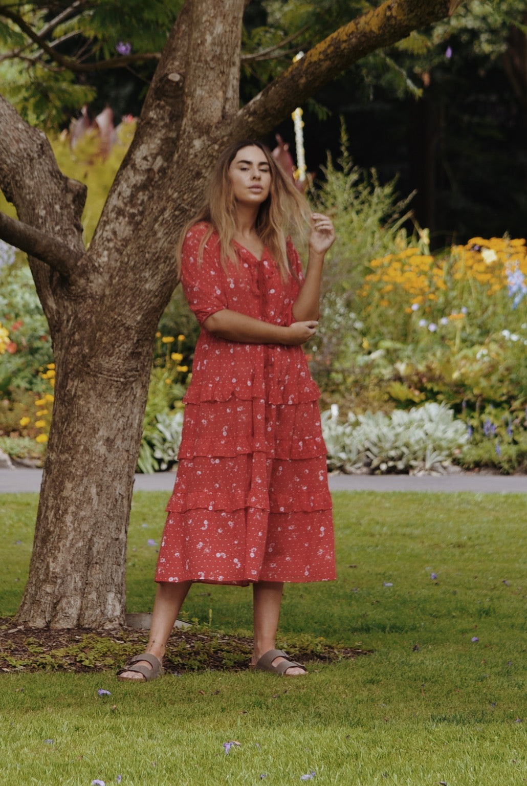 THEA RED COSMOS FLORAL DRESS