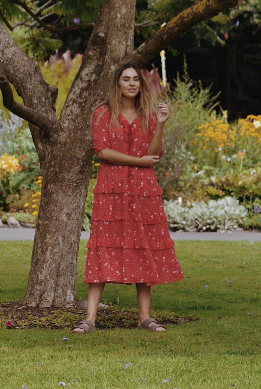 THEA RED COSMOS FLORAL DRESS