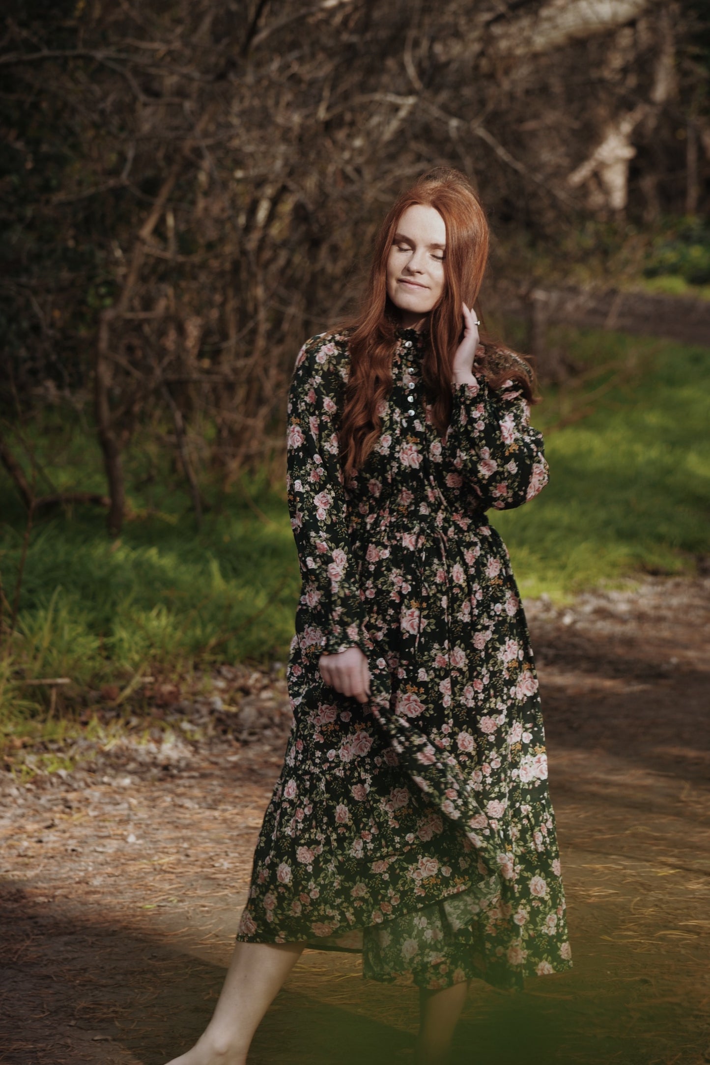 PRAIRIE ROSE FLORAL FOREST GREEN DRESS