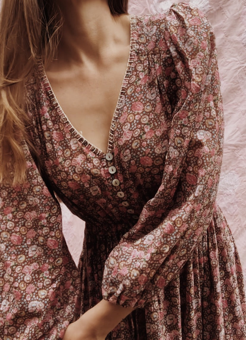 SMALL RESTOCK - MAÈLI MIDI DRESS BROWN FLORAL