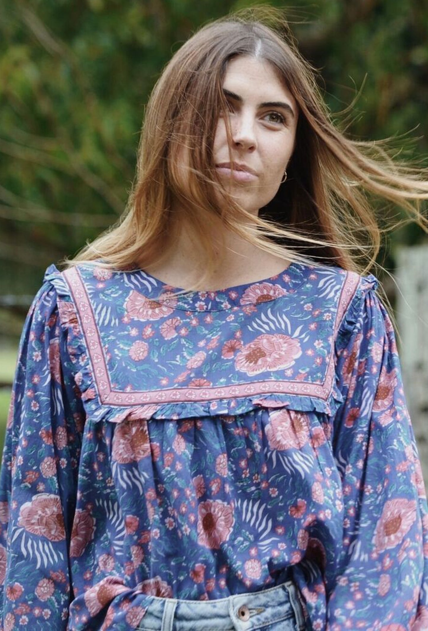 PRELOVED DALI BLOUSE BLUE FLORAL SMALL